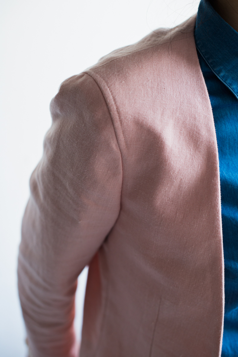 肩パットを省いたジャケット感覚のレディースオーダースーツ|lifestyleorder