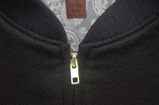 カシミヤのジップアップブルゾン