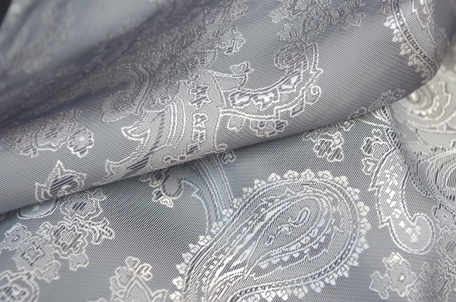 ペイズリー柄裏地
