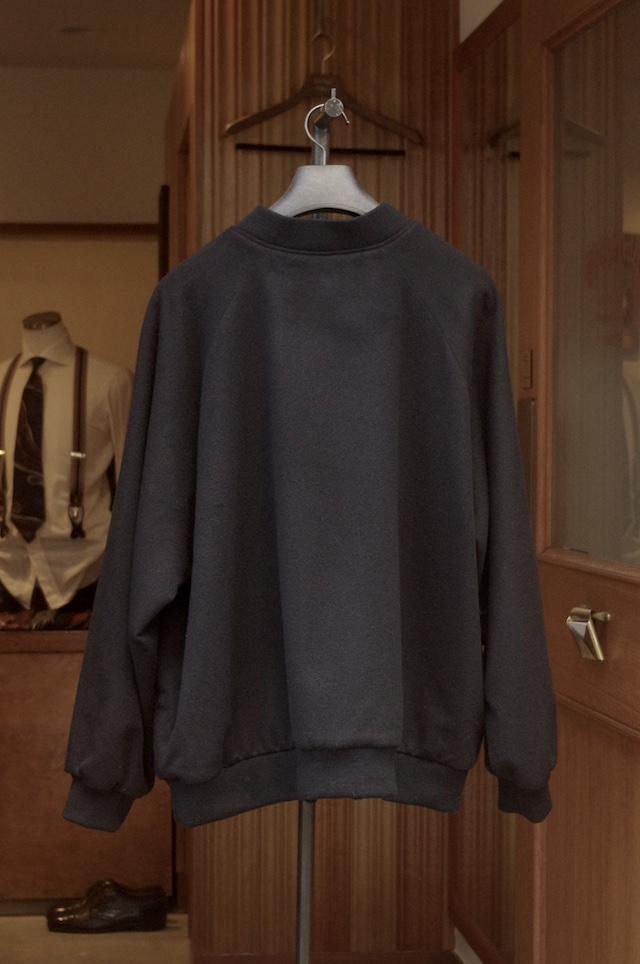 カシミヤのジップアップブルゾン