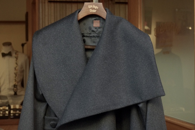 レディースカシミヤコートのオーダーメイド|アシンメトリー(非対称)