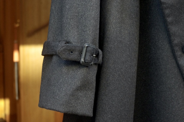 レディースカシミヤコートのオーダーメイド|アシンメトリー(非対称)