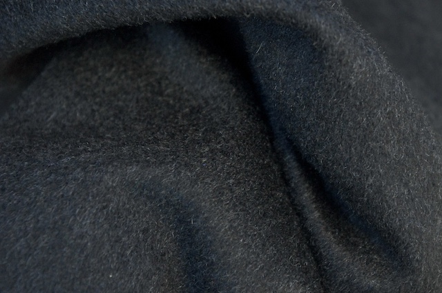 レディースカシミヤコートのオーダーメイド|アシンメトリー(非対称)