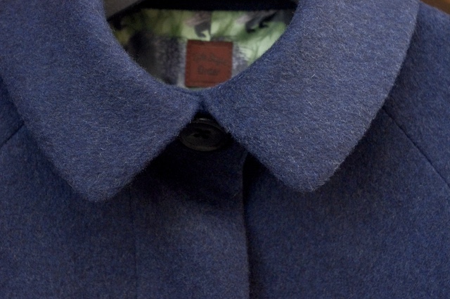 カシミヤロングコートのオーダーメイド｜ブルーのラグランスリーブ