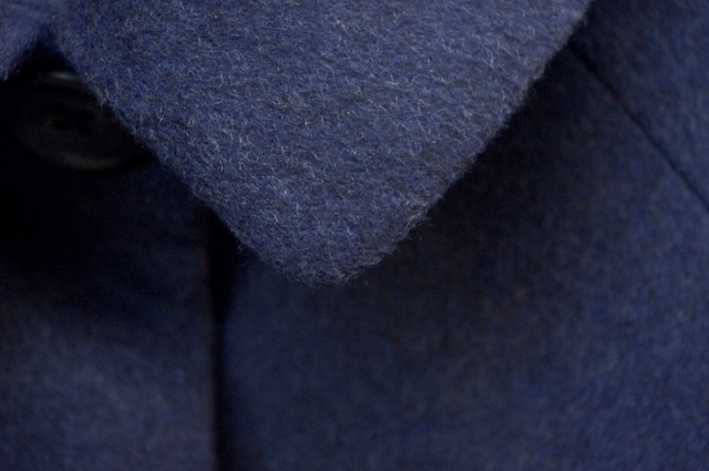 カシミヤロングコートのオーダーメイド｜ブルーのラグランスリーブ