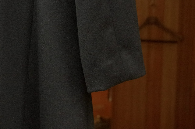 レディースカシミヤコートのオーダーメイド|フリル付きデザイン