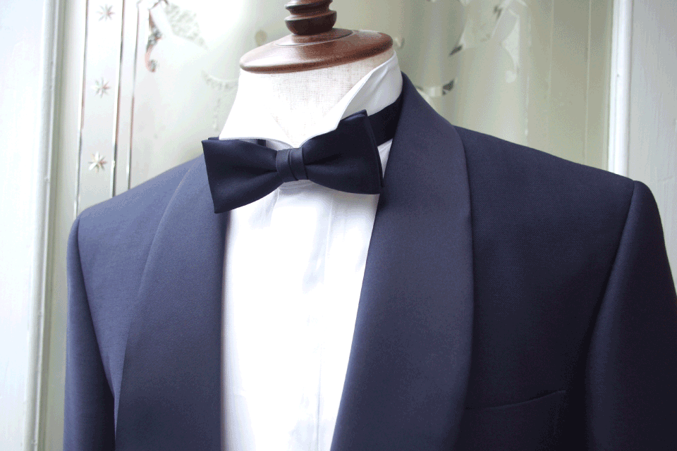 ネイビータキシードのオーダーメイド｜結婚式の新郎衣装｜武蔵