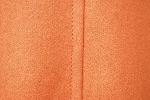 オレンジ色のダッフルコートのオーダーメイド