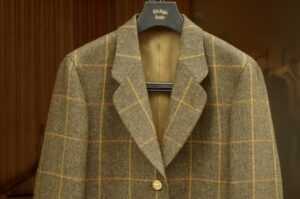 レディースショートジャケット｜ツイードチェック柄のオーダーメイド事例