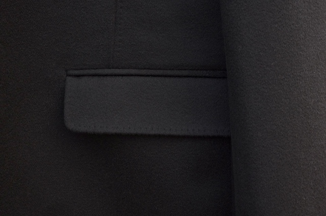 黒カシミヤのチェスターコートのオーダーメイド