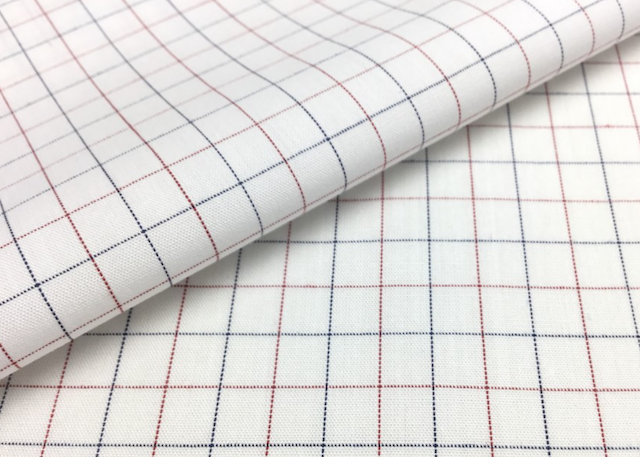 チェック柄のシャツワンピース用生地