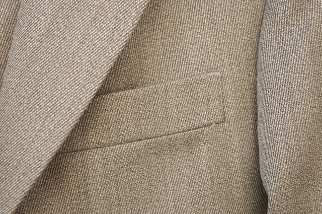 レディーススリーピススーツ