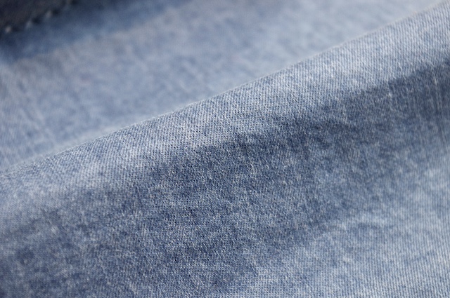 シャツワンピース用のデニム生地